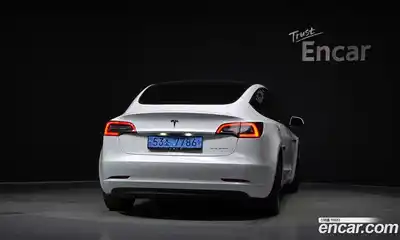 Tesla Model 3 2022 0.2 гидро в Москве № 1423837, миниатюра 4