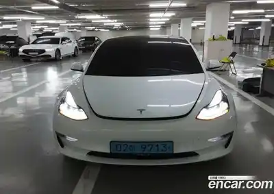Tesla Model 3, 2022