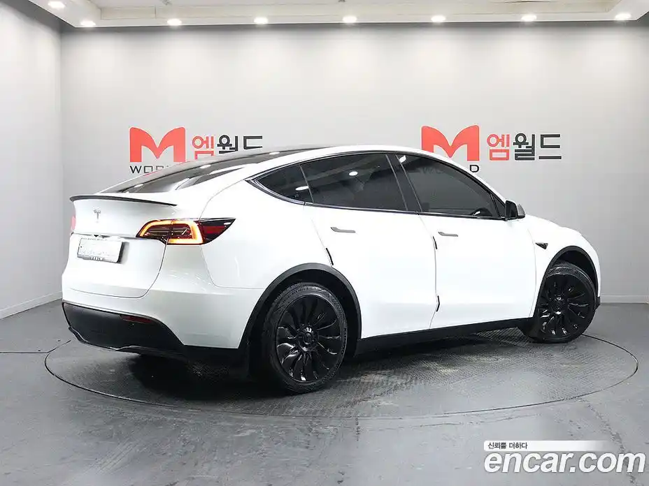 Tesla Model Y 2024 гидро в Москве № 1423921, фото 3