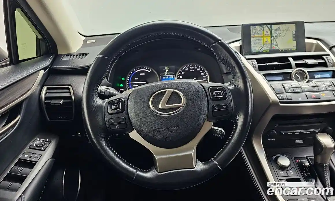 Lexus NX 2015 2.5 гидро в Москве № 1424052, фото 13