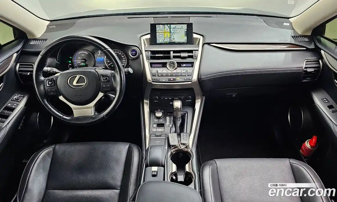 Lexus NX 2015 2.5 гидро в Москве № 1424052, фото 7