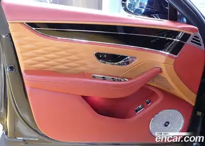 Bentley Flying Spur 2022 4.0 гидро в Москве № 1424945, миниатюра 11