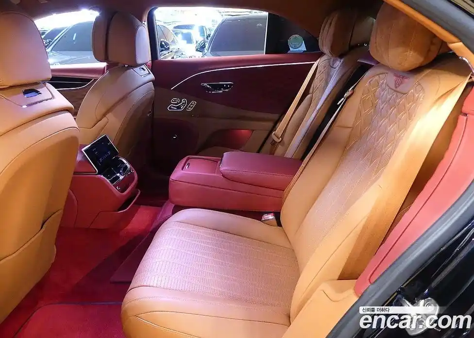 Bentley Flying Spur 2022 4.0 гидро в Москве № 1424945, фото 18