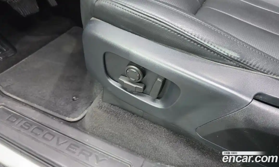 Land Rover Discovery 2019 2.0 гидро в Москве № 166337, фото 17