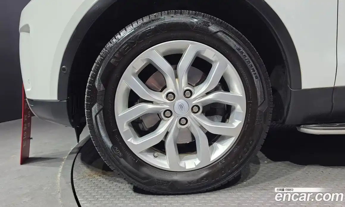 Land Rover Discovery 2019 2.0 гидро в Москве № 166337, фото 5
