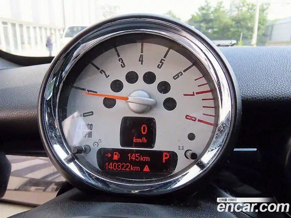 Mini Coupe 2012 1.6 гидро в Москве № 189560, фото 8