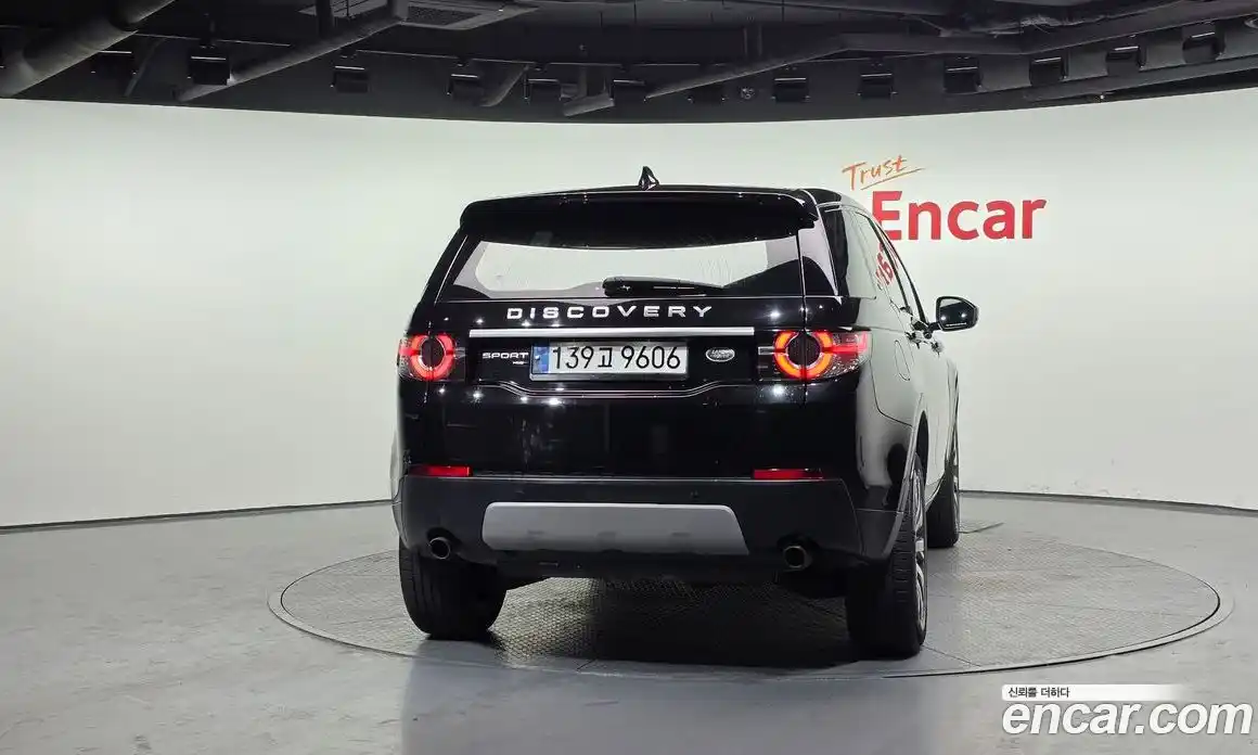 Land Rover Discovery Sport 2018 2.0 гидро в Москве № 213799, фото 4