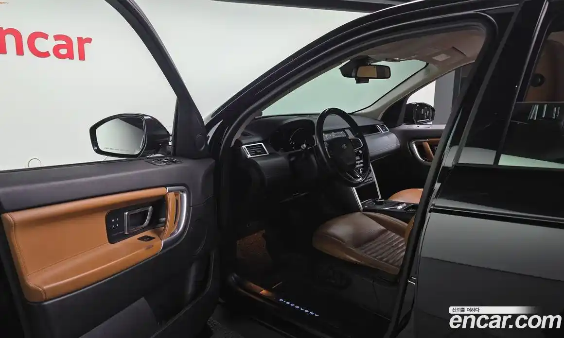 Land Rover Discovery Sport 2018 2.0 гидро в Москве № 213799, фото 10