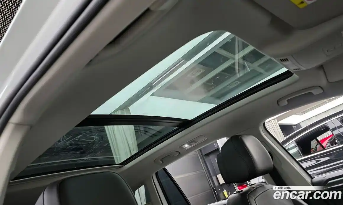 Volkswagen Tiguan 2023 2.0 гидро в Москве № 215065, фото 17