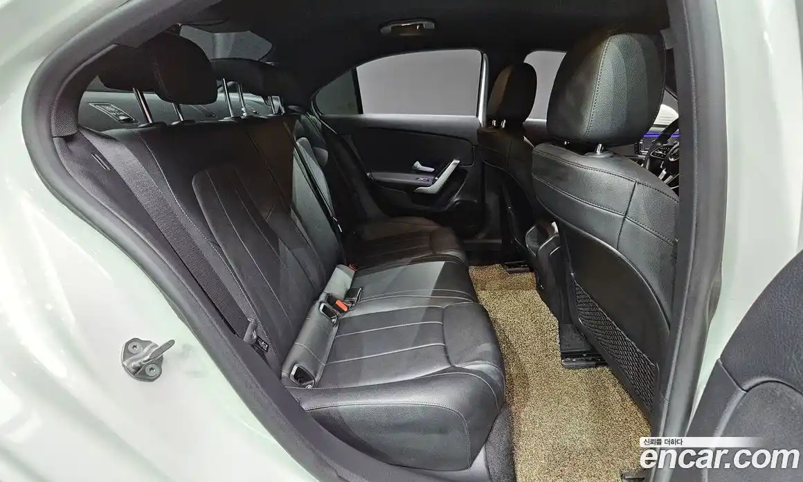 Mercedes-Benz A-Class 2021 2.0 гидро в Москве № 222939, фото 19