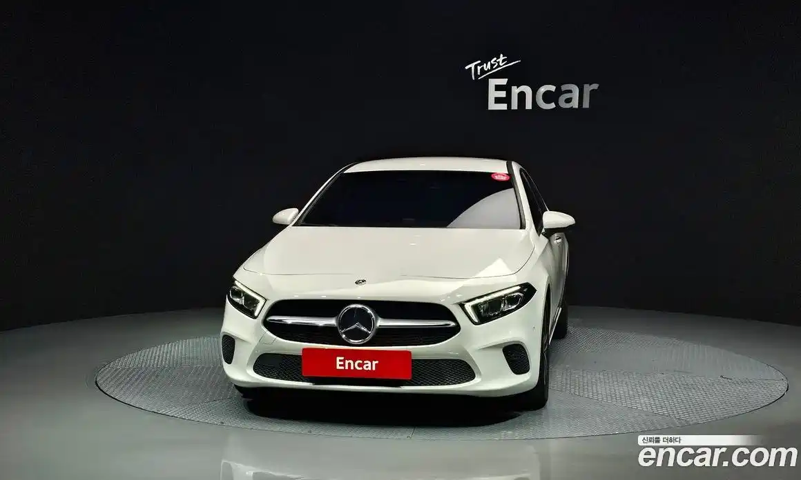 Mercedes-Benz A-Class 2021 2.0 гидро в Москве № 222939, фото 3
