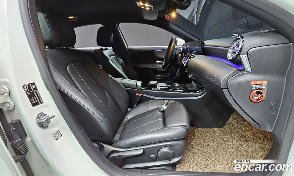Mercedes-Benz A-Class 2021 2.0 гидро в Москве № 222939, фото 10
