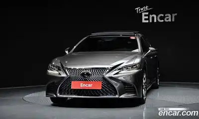 Lexus LS 2018 3.4 гидро в Москве № 231994, миниатюра 3