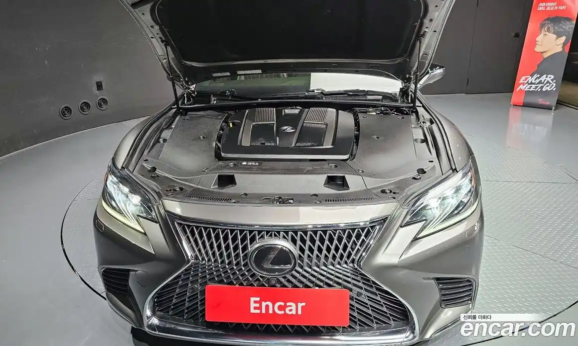 Lexus LS 2018 3.4 гидро в Москве № 231994, фото 6