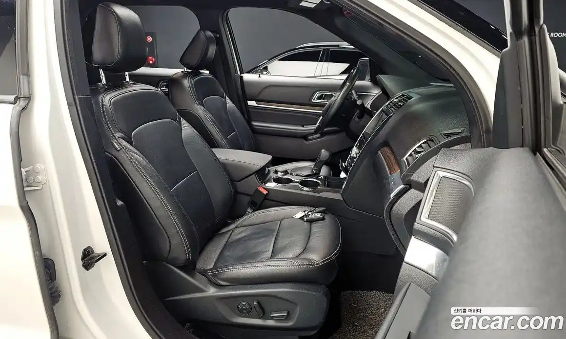 Ford Explorer 2019 2.3 гидро в Москве № 233270, фото 10