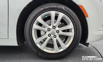 Chrysler 200 2015 2.4 гидро в Москве № 248919, миниатюра 5