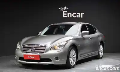 Infiniti M, 2011