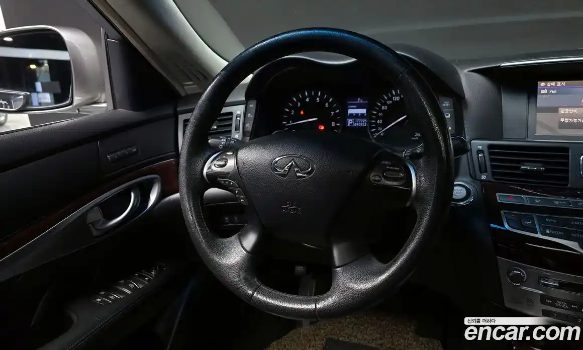 Infiniti M 2011 3.7 гидро в Москве № 251000, фото 13