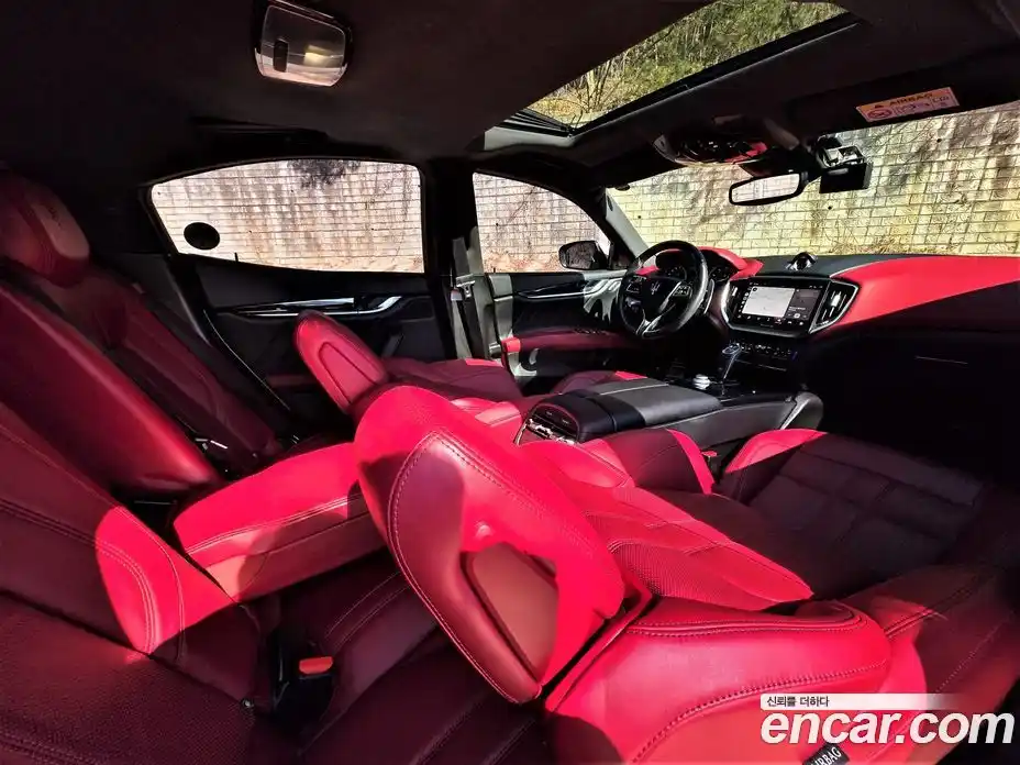 Maserati Ghibli 2021 2.0 гидро в Москве № 282723, фото 10