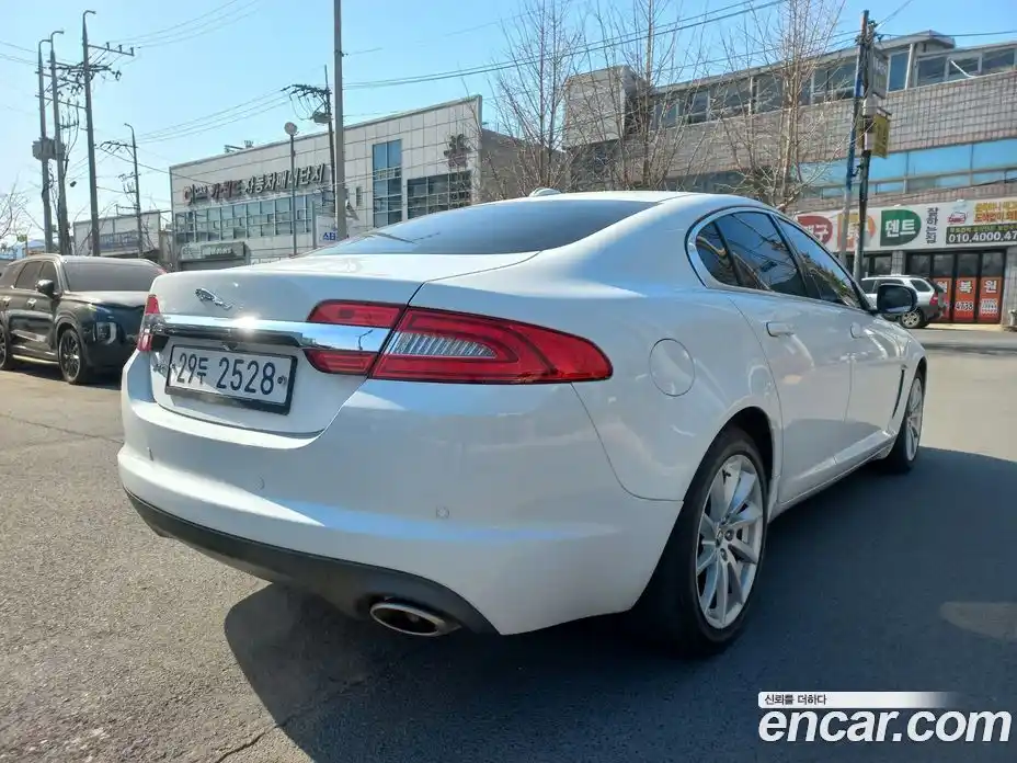Jaguar XF 2011 2.2 гидро в Москве № 284013, фото 5