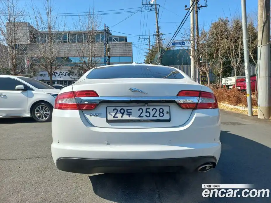 Jaguar XF 2011 2.2 гидро в Москве № 284013, фото 6