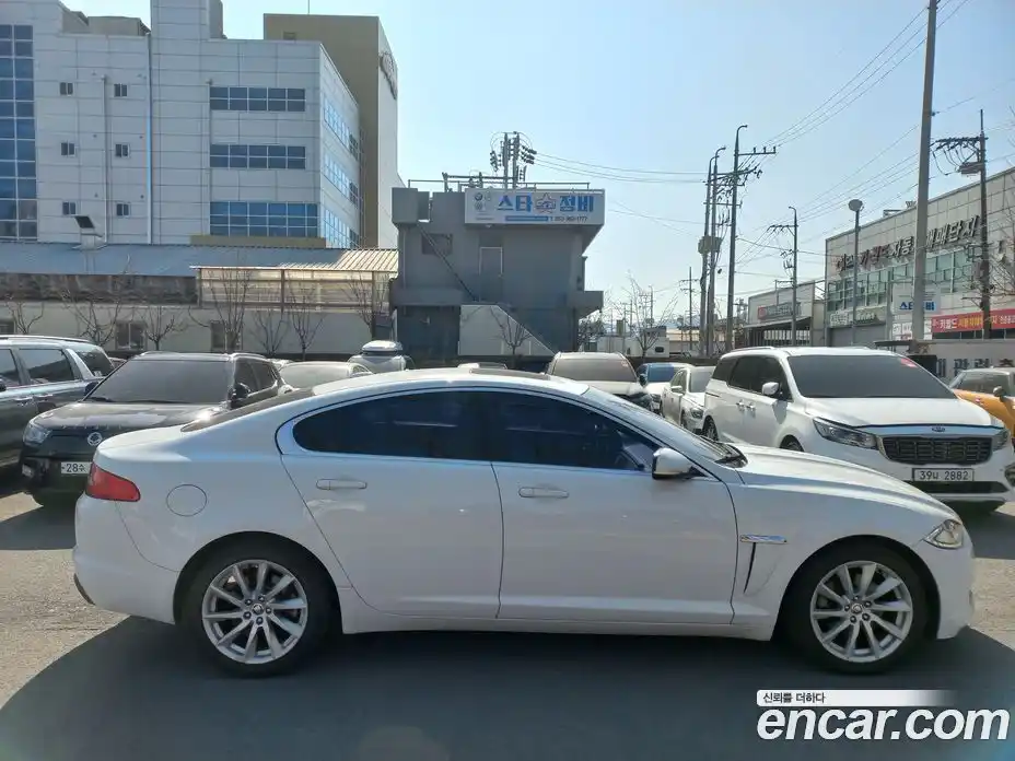 Jaguar XF 2011 2.2 гидро в Москве № 284013, фото 7