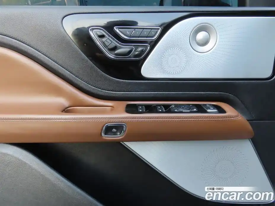 Lincoln Aviator 2020 3.0 гидро в Москве № 304369, фото 13