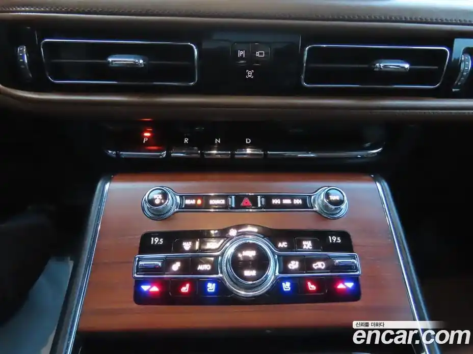 Lincoln Aviator 2020 3.0 гидро в Москве № 304369, фото 15