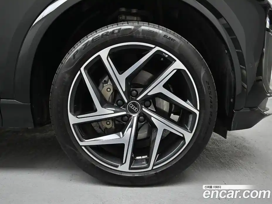 Audi Q6 e-tron 2025 1.0 гидро в Москве № 343890, фото 5
