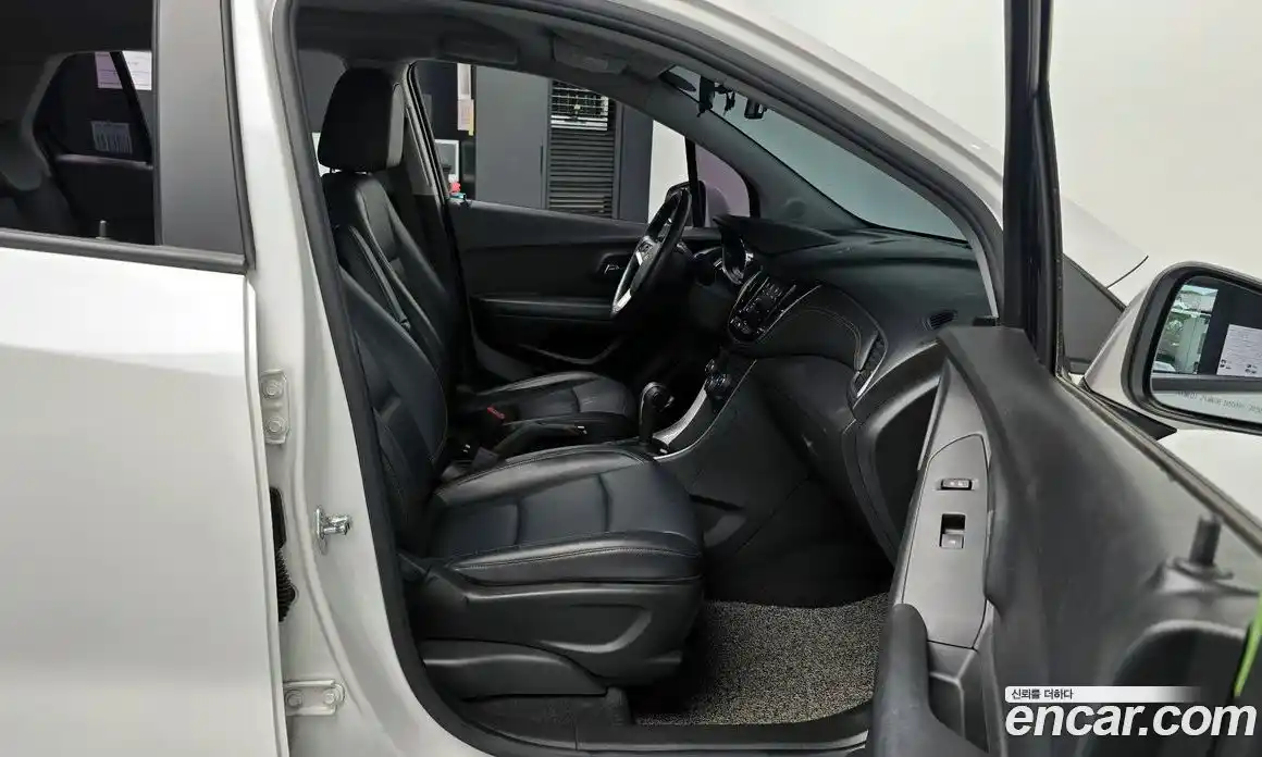 Chevrolet Trax 2020 1.4 гидро в Москве № 37120, фото 10