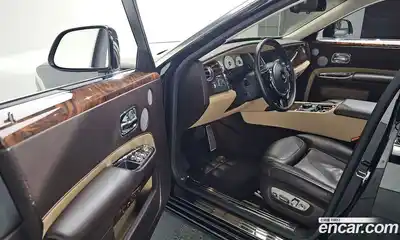 Rolls-Royce Ghost 2018 6.6 гидро в Москве № 387499, миниатюра 12