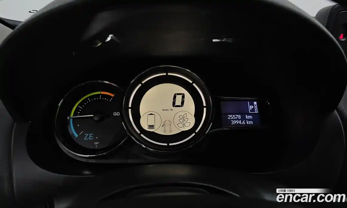 Renault SM3 2017 0.1 гидро в Москве № 395592, фото 8