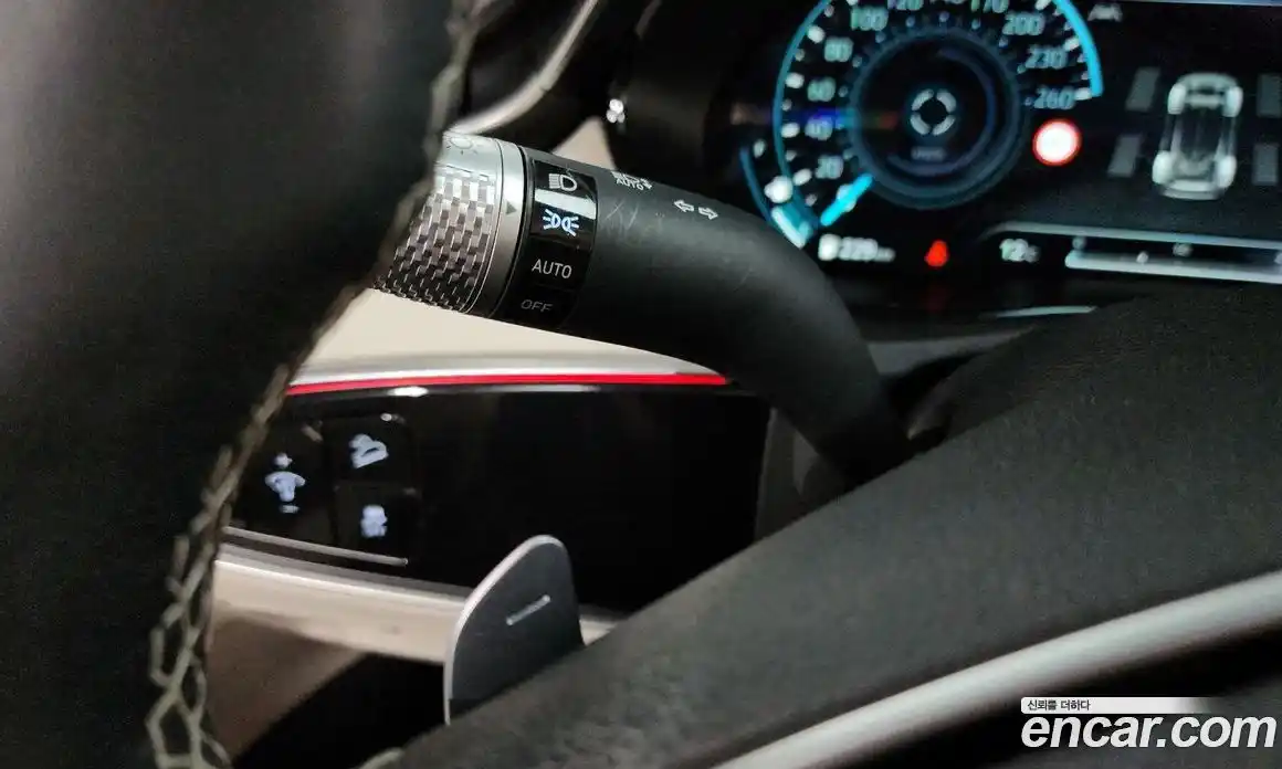 Genesis GV70 2022 2.5 Автомат в Москве № 1399720, фото 16