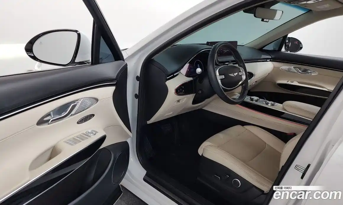 Genesis GV70 2022 2.5 Автомат в Москве № 1399720, фото 10