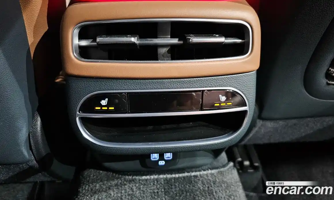 Genesis GV70 2022 2.5 Автомат в Москве № 1399739, фото 18