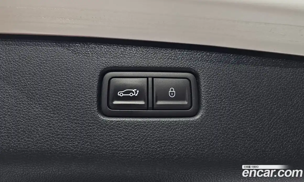 Genesis GV70 2022 2.5 Автомат в Москве № 1399739, фото 20