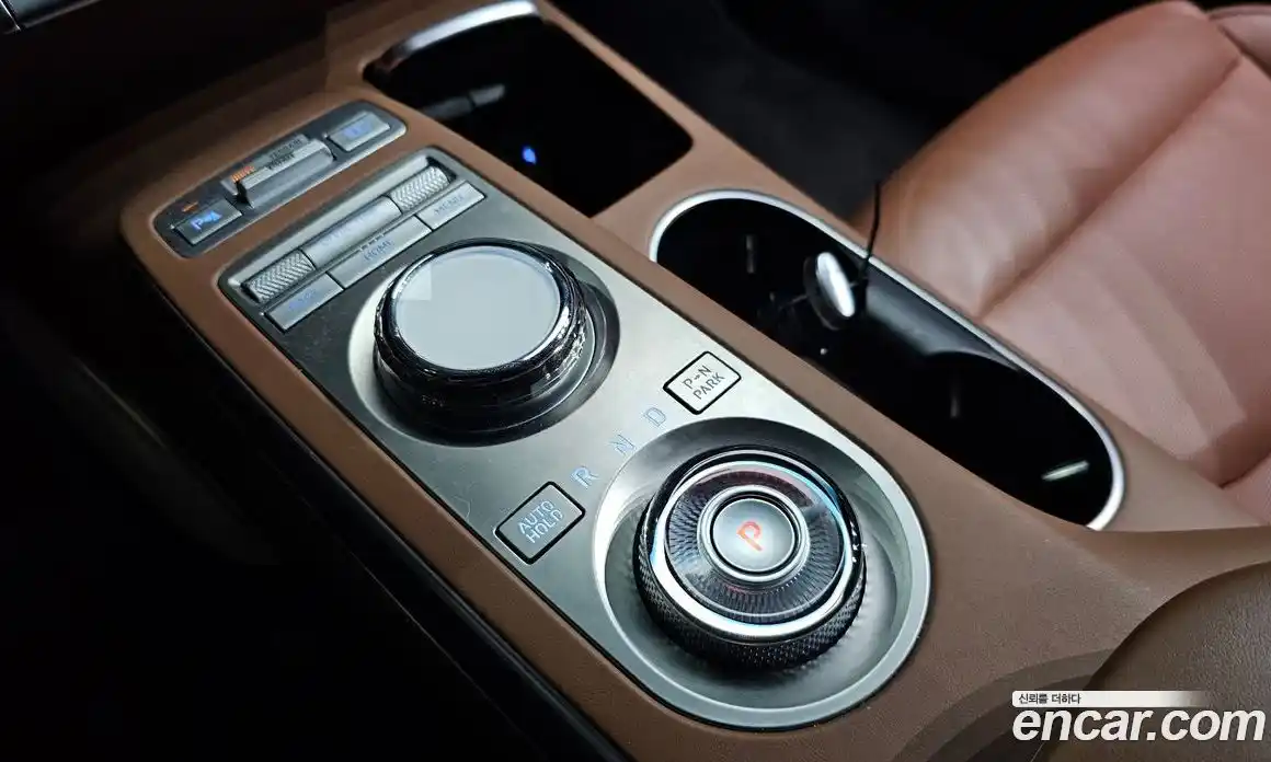 Genesis GV70 2022 2.5 Автомат в Москве № 1399739, фото 9