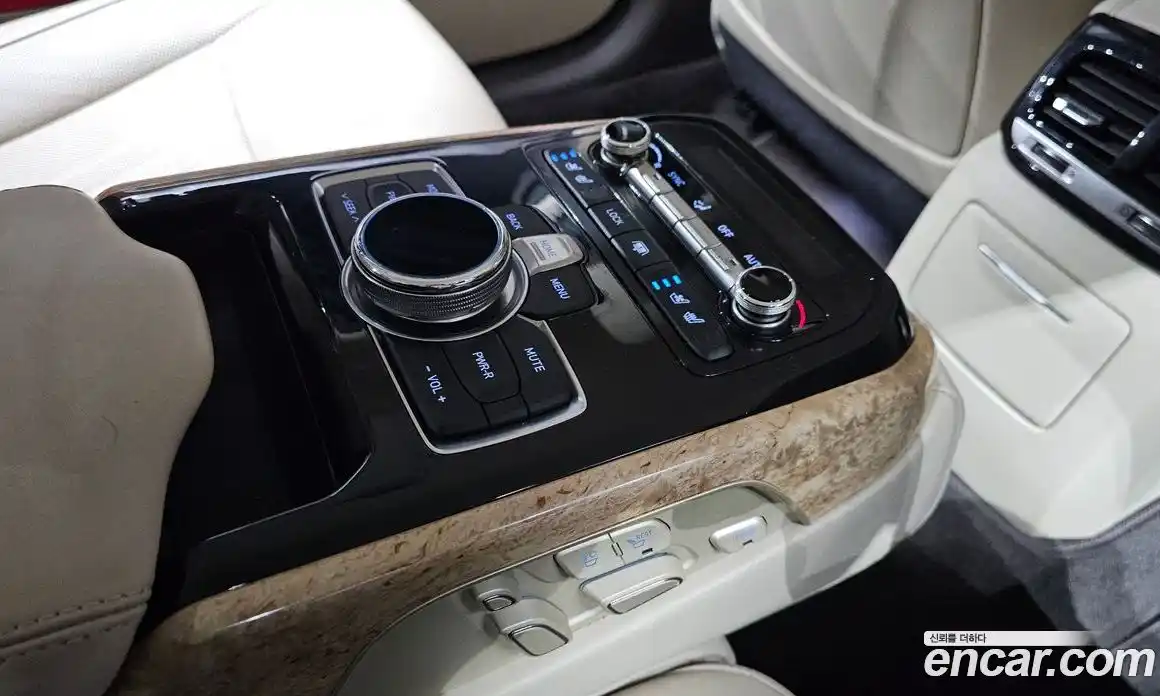 Genesis EQ900 2016 3.3 гидро в Москве № 1399799, фото 19