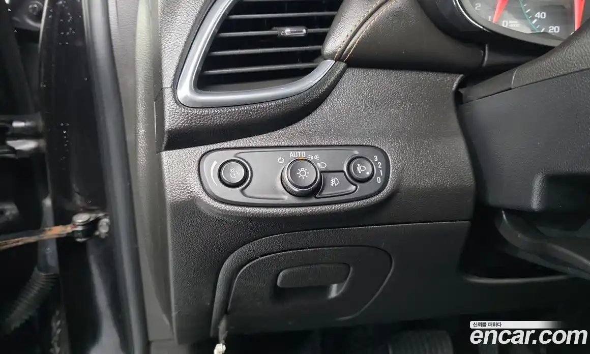 Chevrolet Trax 2016 1.6 гидро в Москве № 1401566, фото 14