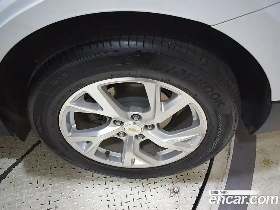Chevrolet Equinox 2019 1.6 гидро в Москве № 1402019, фото 18