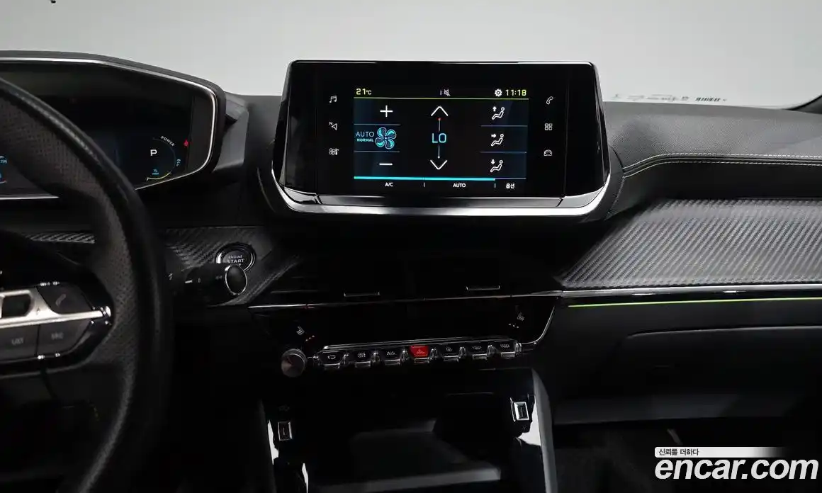 Peugeot 2008 2021 0.1 гидро в Москве № 1403560, фото 13