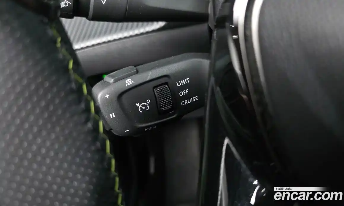 Peugeot 2008 2021 0.1 гидро в Москве № 1403560, фото 15