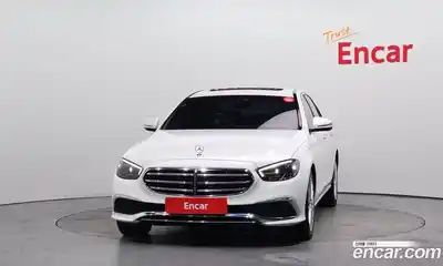 Mercedes-Benz E-Class 2021 2.0 гидро в Москве № 1403571, миниатюра 3