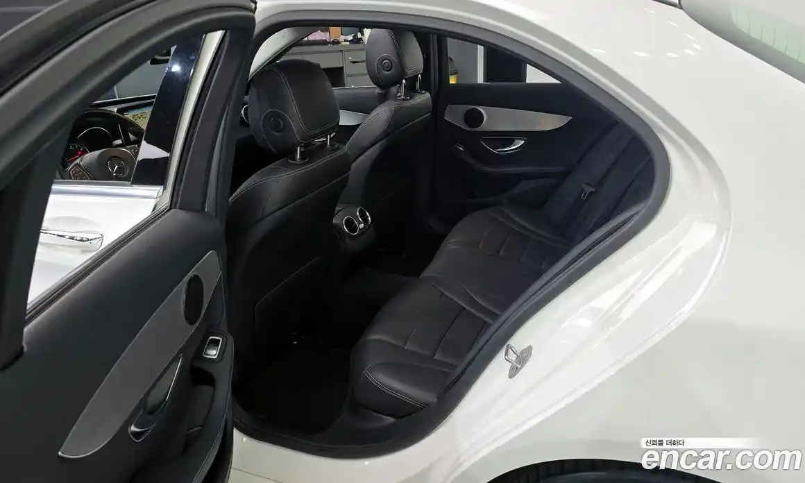 Mercedes-Benz C-Class 2016 2.0 гидро в Москве № 1403906, фото 11