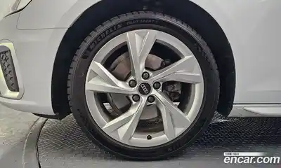 Audi A4 2021 2.0 гидро в Москве № 1404116, миниатюра 5