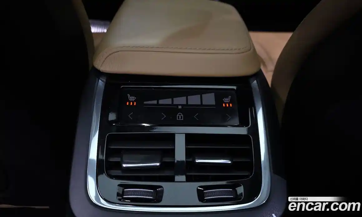 Volvo XC60 2018 2.0 гидро в Москве № 1404676, фото 18