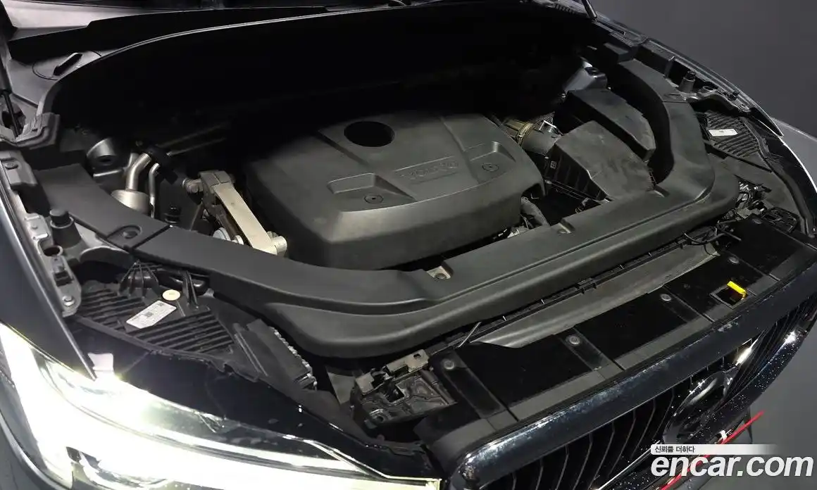 Volvo XC60 2018 2.0 гидро в Москве № 1404676, фото 6