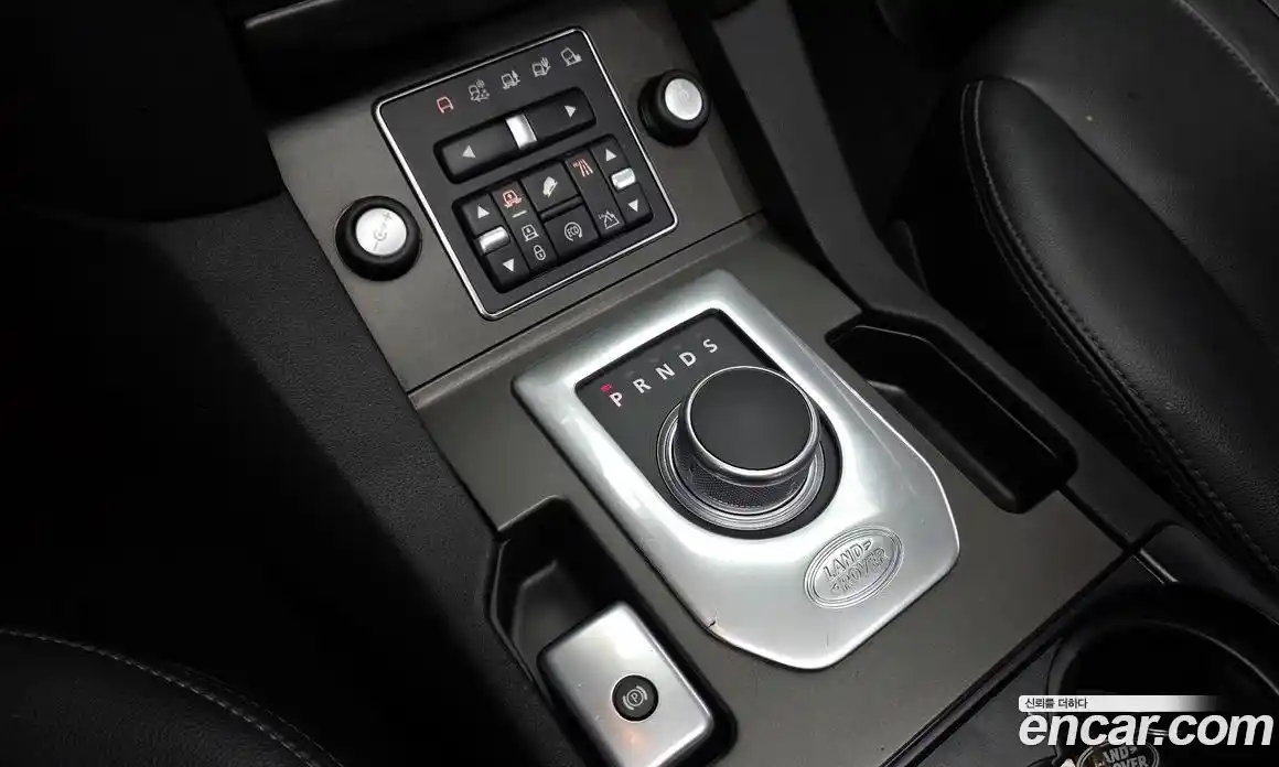 Land Rover Discovery 2014 3.0 гидро в Москве № 1405093, фото 9