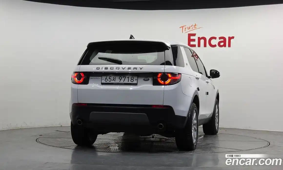 Land Rover Discovery Sport 2016 2.0 гидро в Москве № 1405155, фото 4