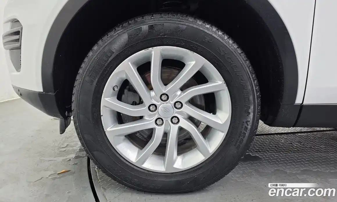 Land Rover Discovery Sport 2016 2.0 гидро в Москве № 1405155, фото 5
